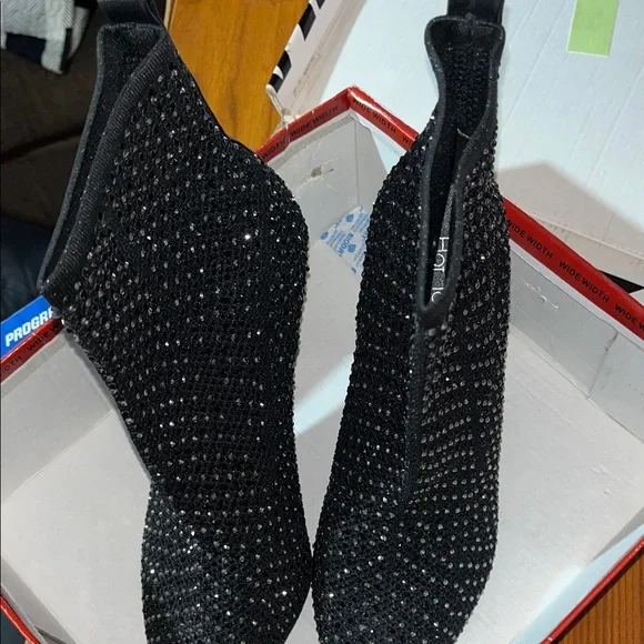 Hot Tomato Black sparkle Heeled Boots - Picture 4 of 9